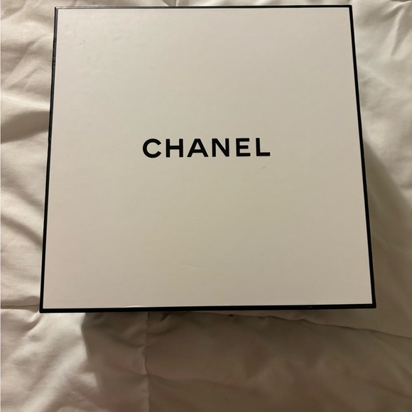 Authentic Chanel Box - Picture 1 of 4